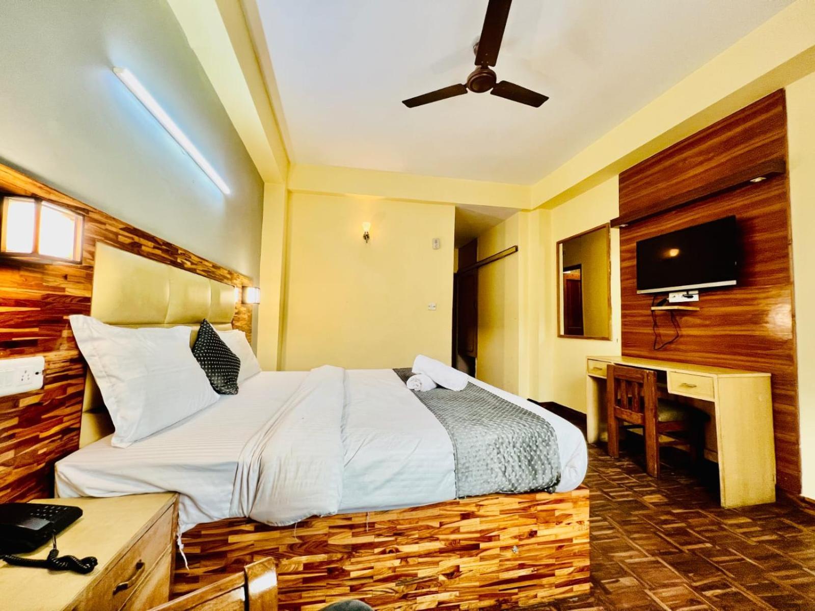 Hotel Kalinga Grand - Luxury Comfort !! Travellers Delight !! Budget Friendly !! Prime Location !! Guest Favourite Manāli Exterior foto